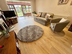 Lounge- click for photo gallery